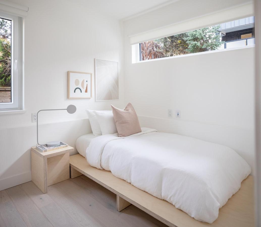 Lovely 2 Bedroom In East Casa de férias Vancouver